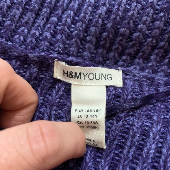 Women’s Cowl-Neck Cardigan - Picture 6 of 6